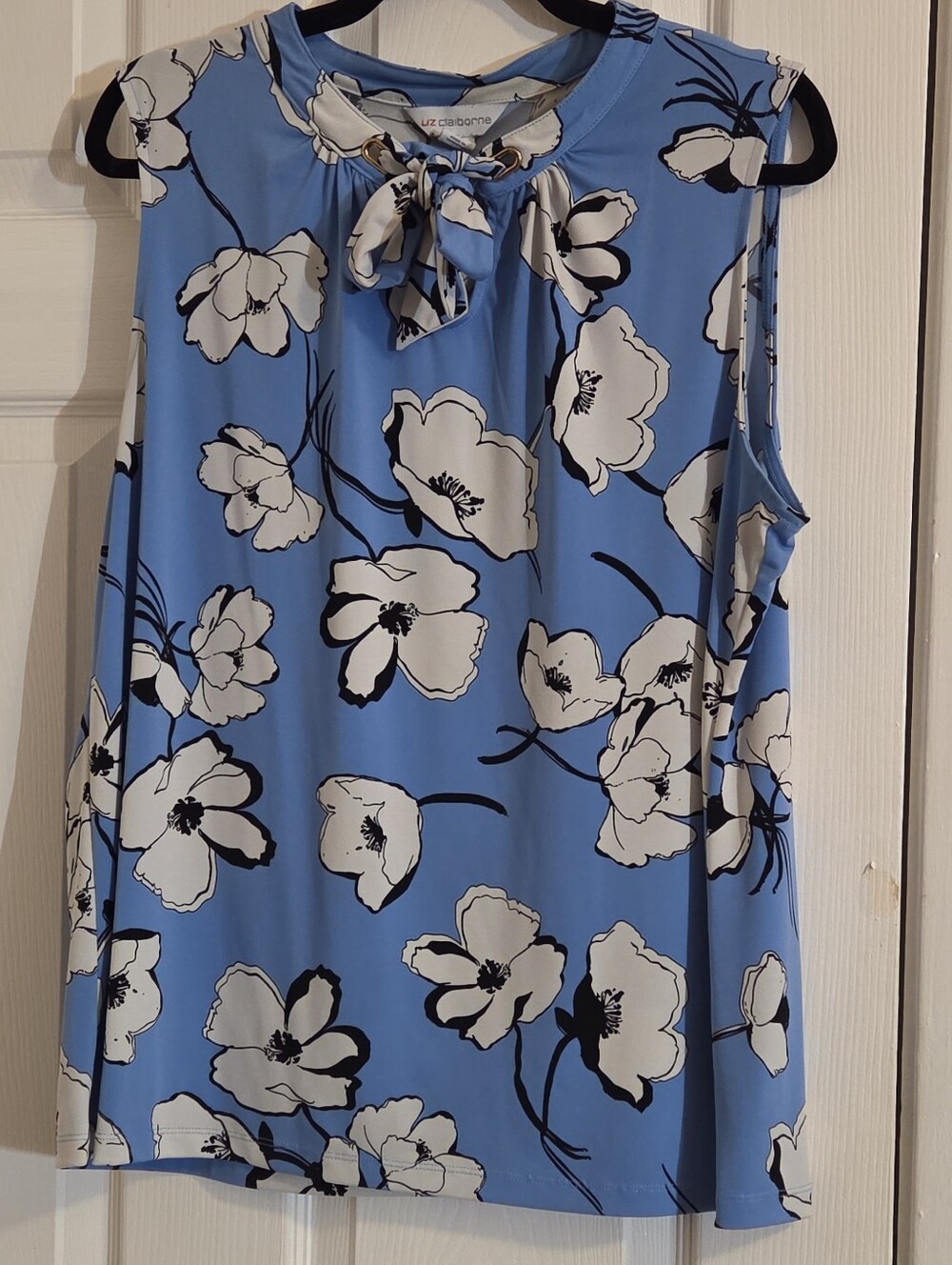 Liz Claiborne Blue Floral Tie-Neck Sleeveless Camisole